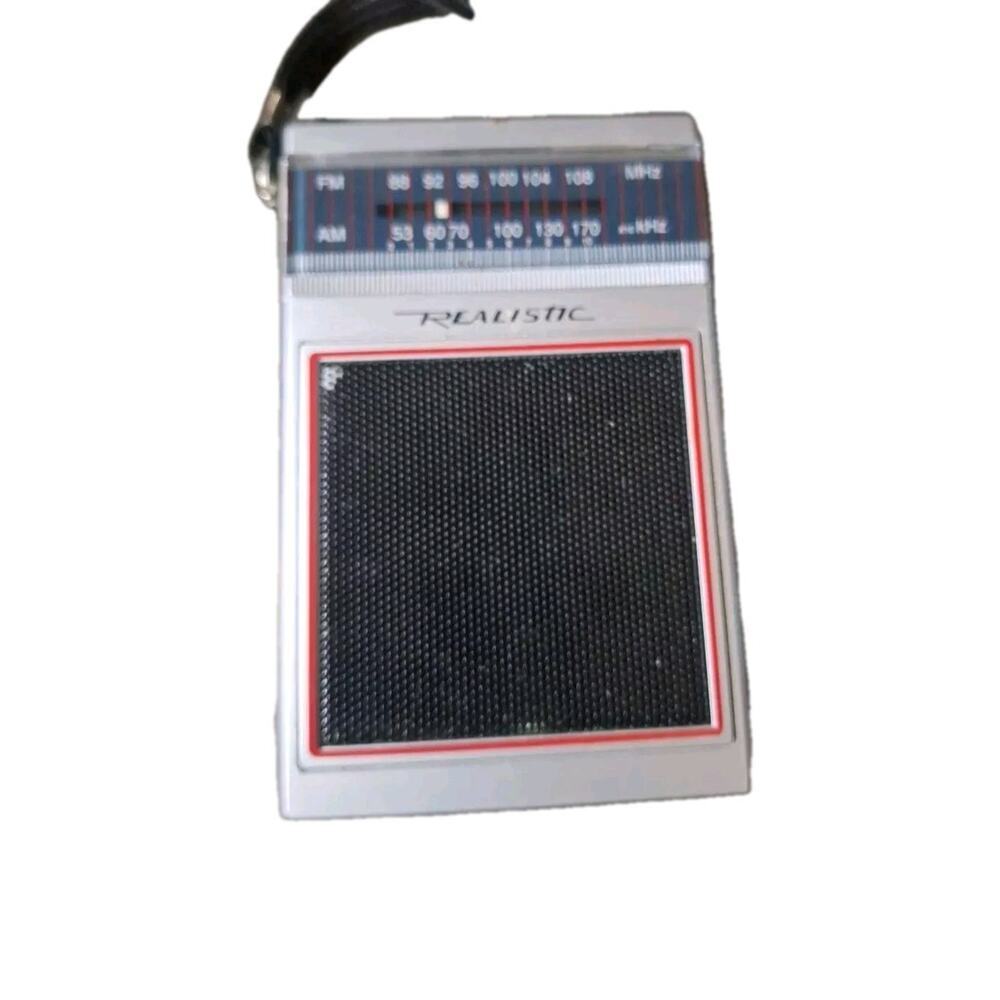 Vintage Radio Shack REALISTIC Hand Held Portable AM-FM Radio Model 12-719